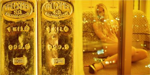 Guido Argentini<p class="titolo-immagine">OPENING A WALL OF GOLD#2013</p>