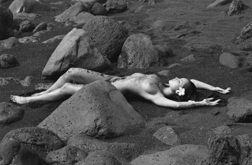 Guido Argentini<p class="titolo-immagine">EWA HAWAII LAYING DOWN#2013</p>