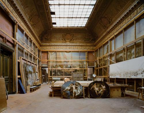 Robert Polidori<p class="titolo-immagine">Salle de Constantine, (103) ANR.02.032, Salles de l’Afrique, Aile du Nord - 1er étage, Château de Versailles, Versailles, France 1985