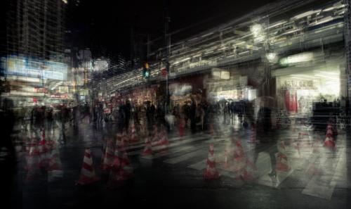 Riccardo Magherini<p class="titolo-immagine">SHIMBASHI, 2011</p>